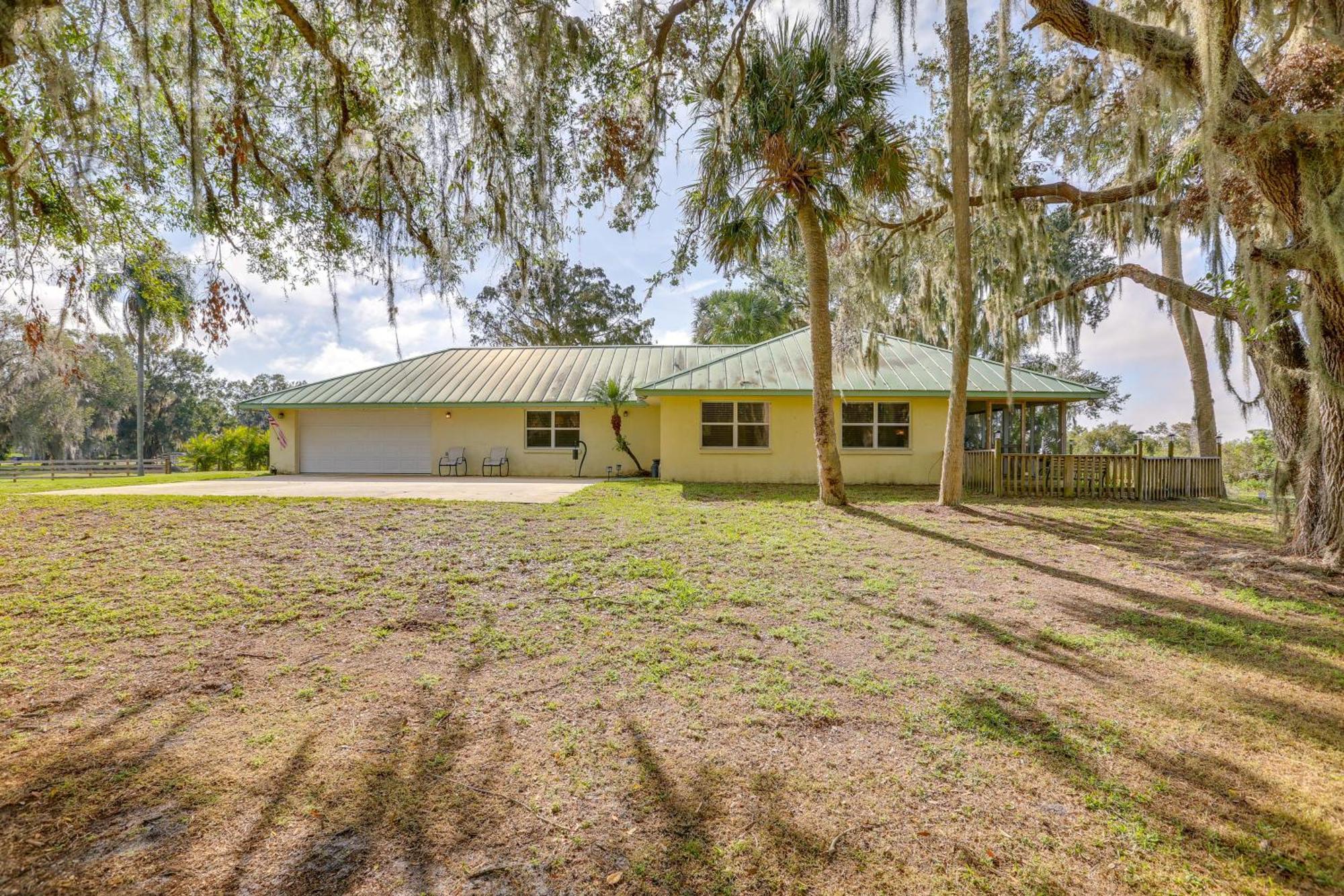 Lush Lorida Home On Lake Istokpoga Sebring Luaran gambar